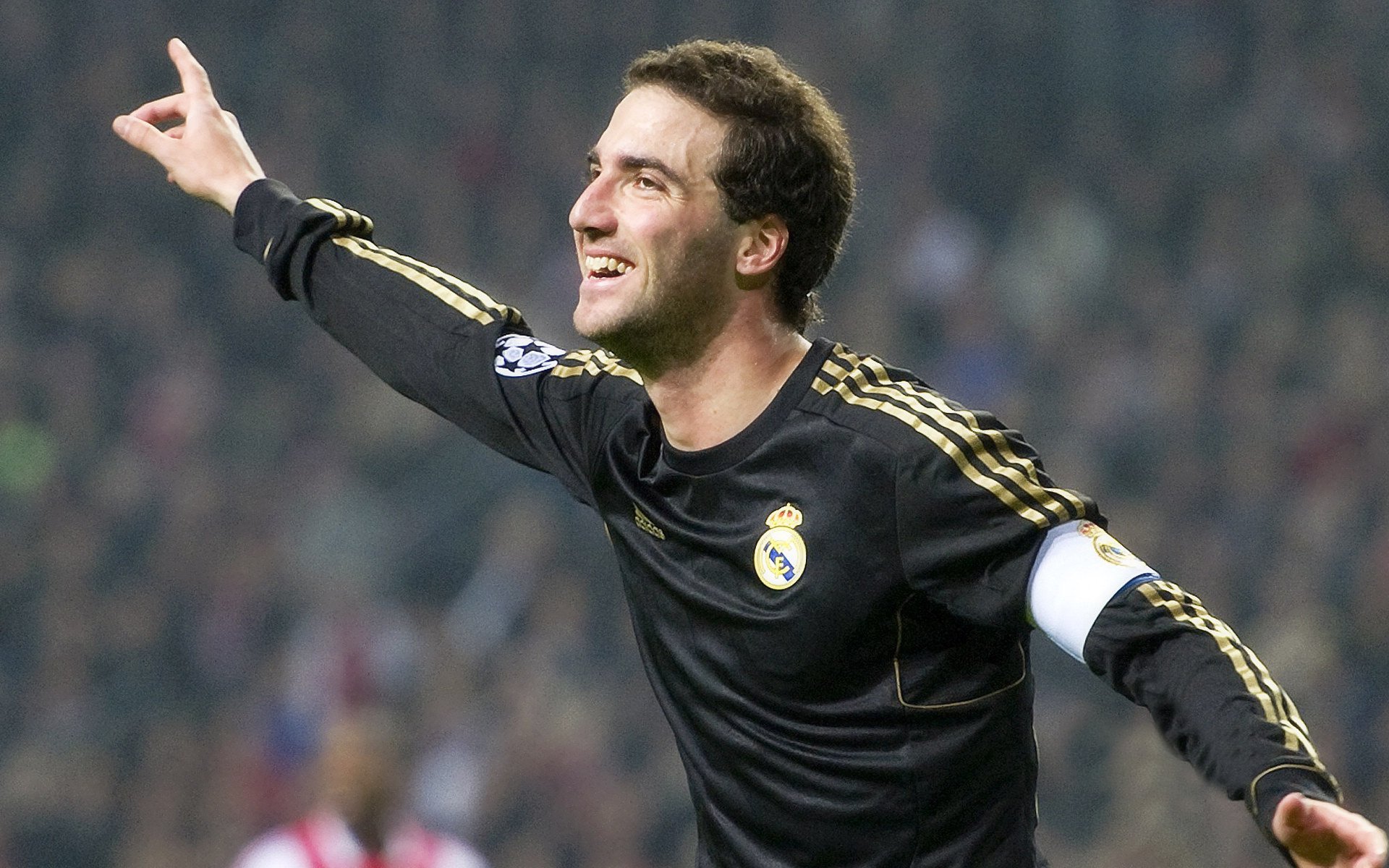 开云体育充值-塞内加尔队后卫吉梅内斯在巴黎奥运会上表现出色，何塞·吉梅内斯